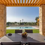 Sandi With Private Pool Villa