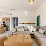 Villa Sandi With Private Pool