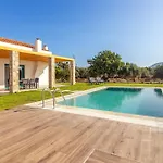 Sandi With Private Pool Hersonissos (Crete)
