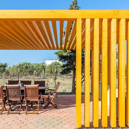 Sandi With Private Pool