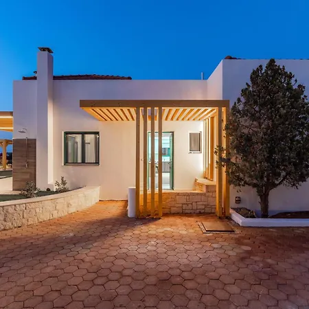 Sandi With Private Pool * Limenas Chersonisou