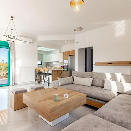 Sandi With Private Pool *