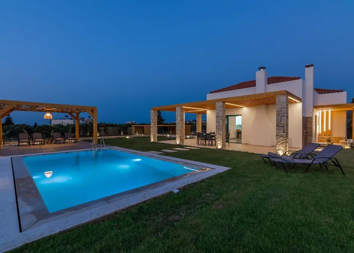 Sandi With Private Pool הרסוניסוס