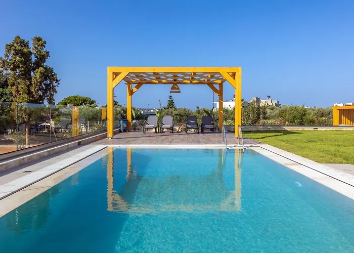 Sandi With Private Pool *