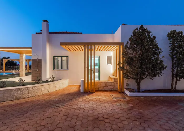 Sandi With Private Pool * Hersonissos (Crete)