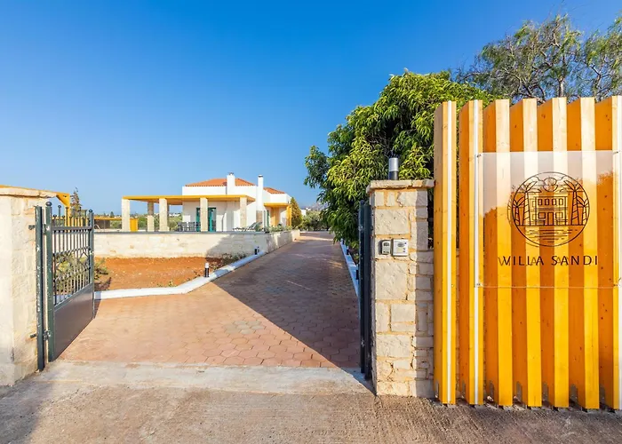 וילה Sandi With Private Pool